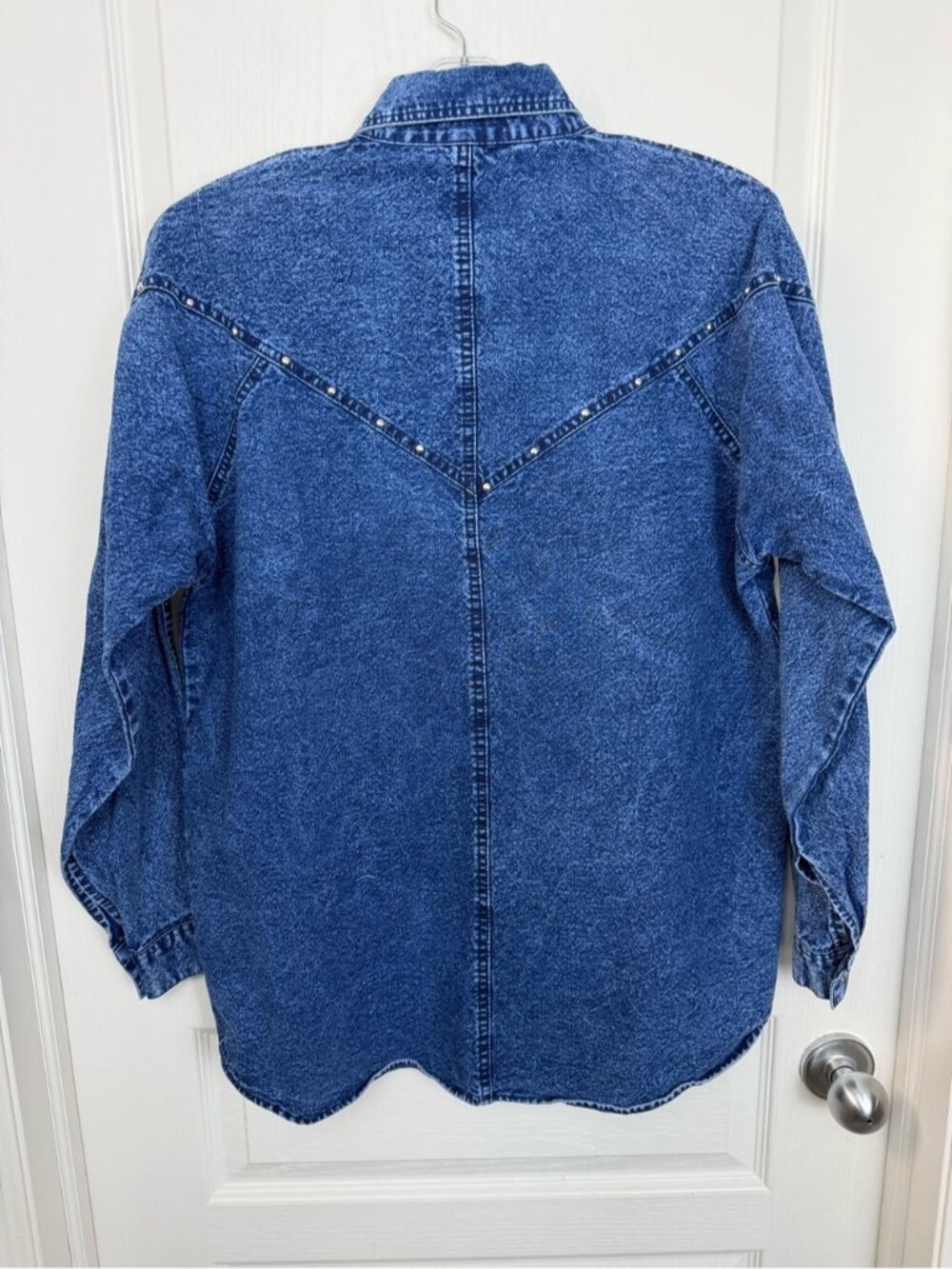 Vintage Western Floral Studded Denim Jean Shirt Women’s Size Medium 80s 90s - Picture 2 of 6